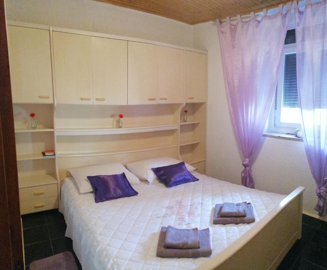 Apartman Zepina Pula Exterior photo